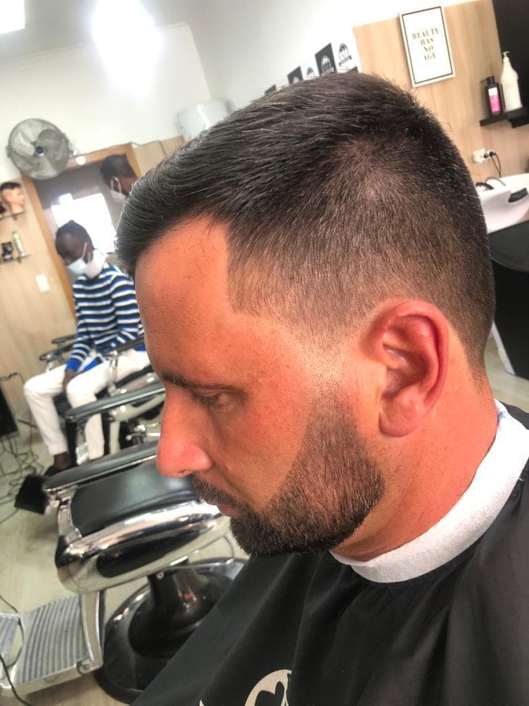 Corte de Cabelo 18